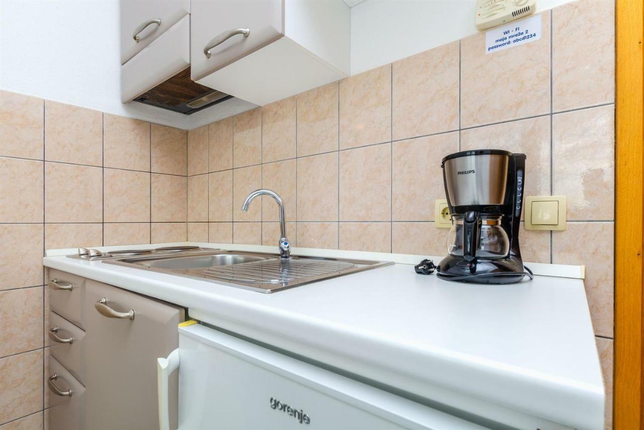 Apartments Karmen 프리모스턴 객실 사진